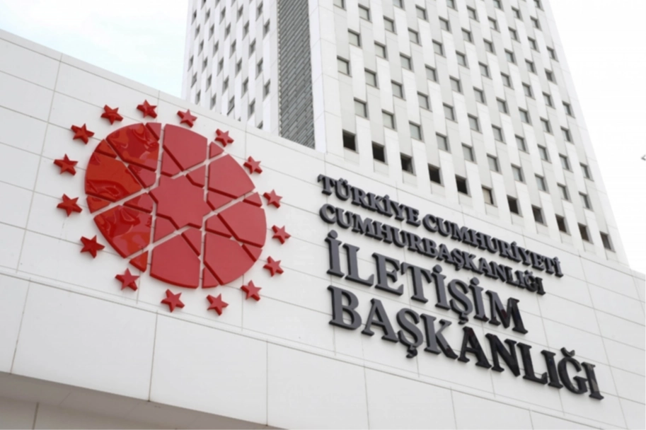 Yapay Zekâ Çağında Kamu Bilgisi: Sitelerde Yeni Dönem Başlıyor