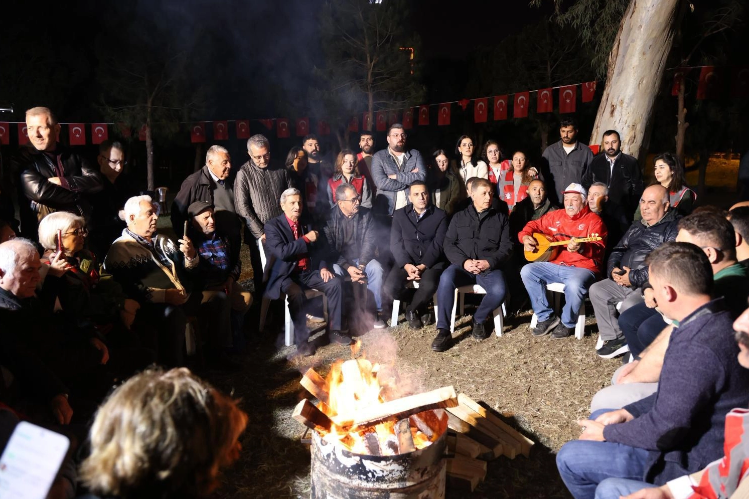 Meslek Fabrikası'nda 8 Günlük Nöbete Destek Yağıyor: Tugay'dan Kararlı Açıklama