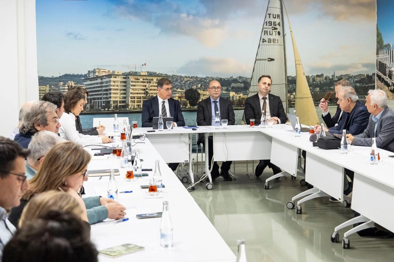 İzmir'de 8.500 Yıllık Miras İçin Arkeoloji Kurulu İlk Toplantısını Yaptı