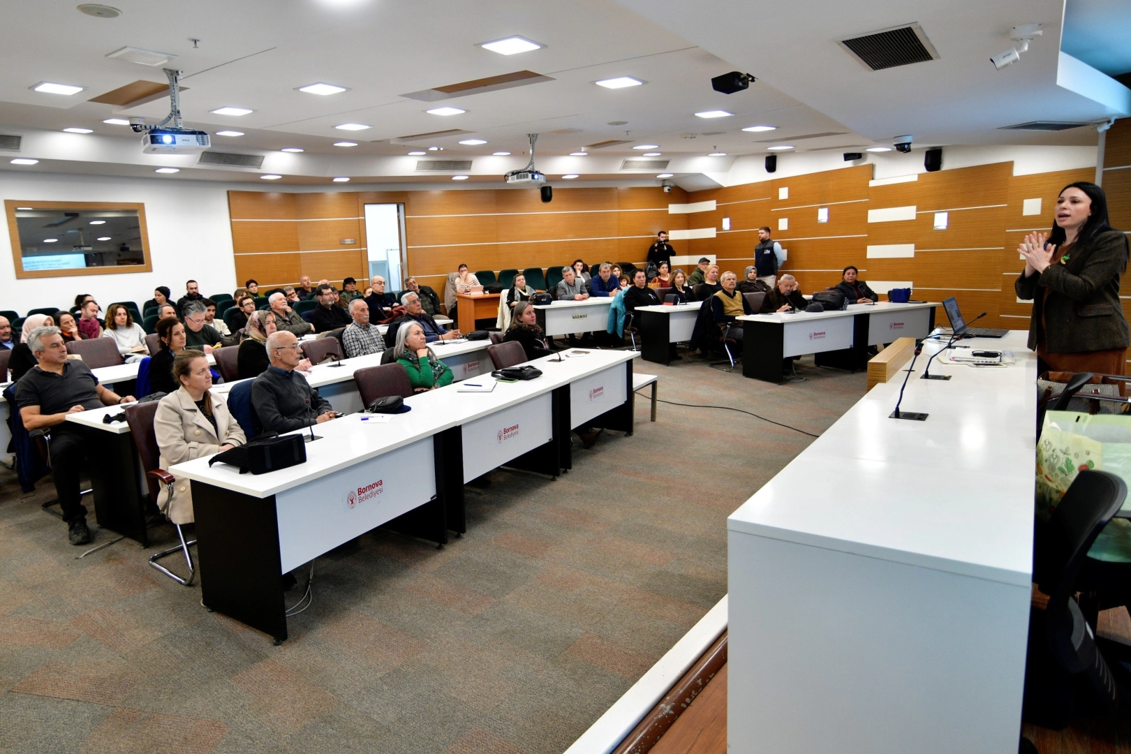 Bornova'da Çiftçilere Ücretsiz Toprak Analizi Desteği ve Verimlilik Eğitimi