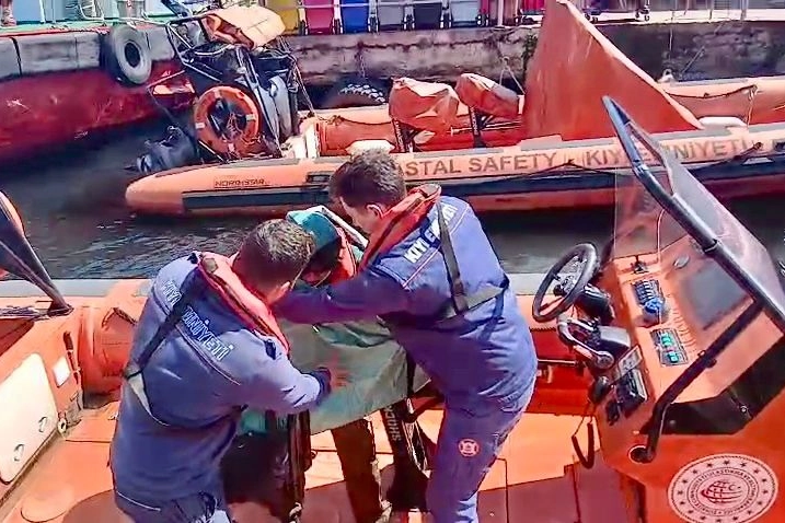 Kıyı Emniyeti 21 Daimi Personel Alacak: Kılavuz Kaptan, Mühendis ve Dalgıç Aranıyor