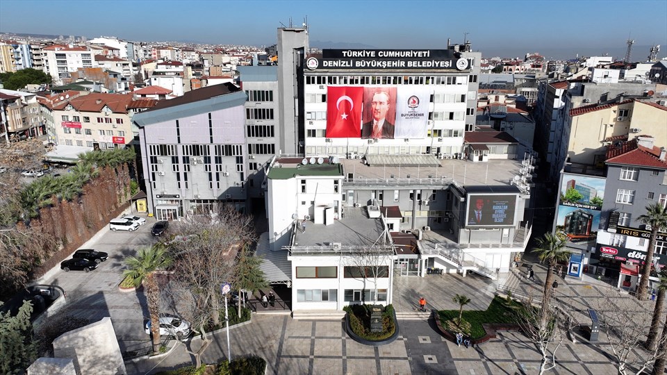 Denizli'de 3 Bin 250 Emekliye 5 Bin TL Ramazan Desteği Ödendi