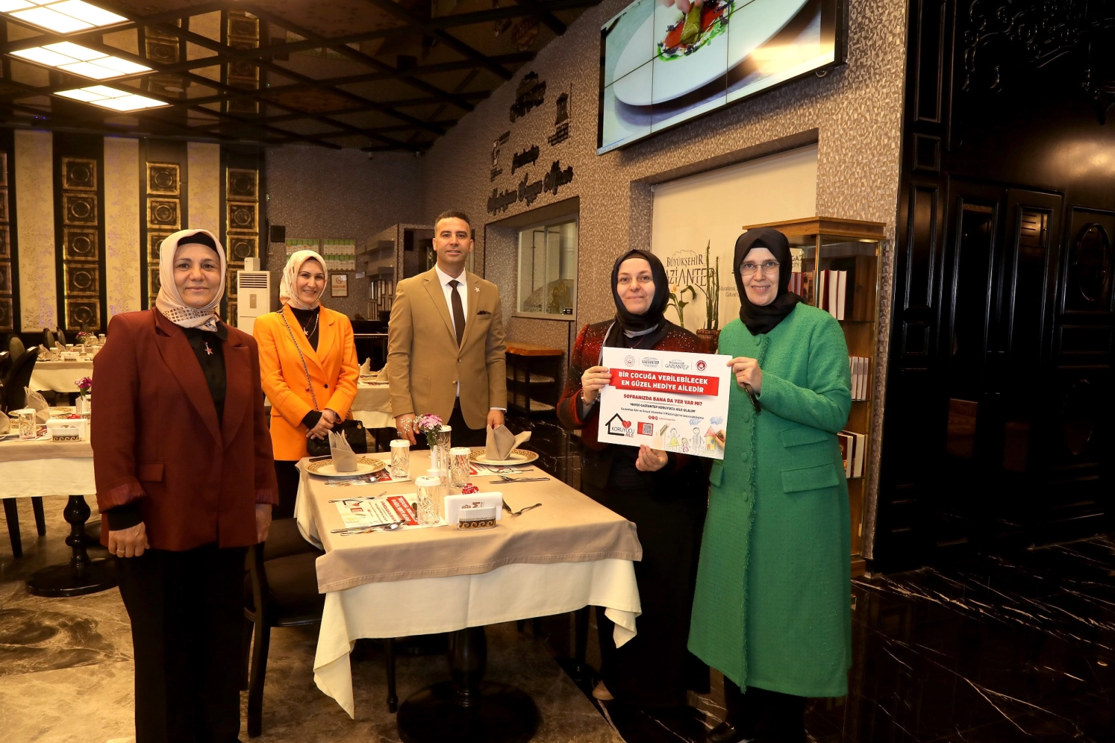 Gaziantep'te Koruyucu Aile Farkındalığı İçin Yemek Altlığı Projesi Başlatıldı