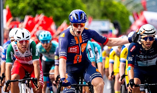 61. Cumhurbaşkanlığı Bisiklet Turu'nda 5. Etap Patara-Kemer: Van Uden Zafere Ulaştı