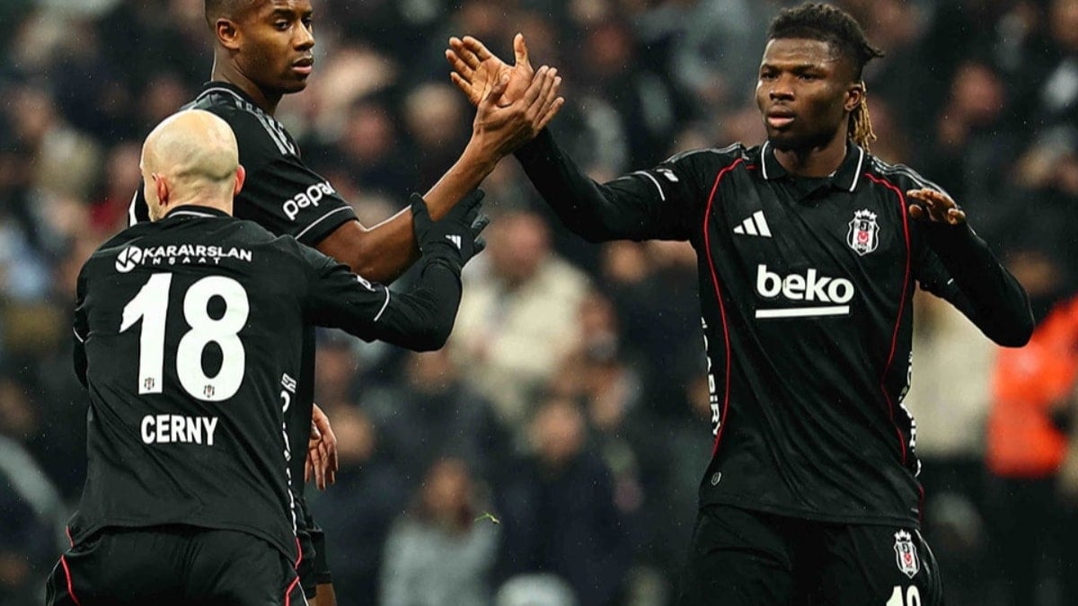 Derbi Öncesi Şok: Sergen Yalçın El Bilal Toure'yi Kadroya Almadı