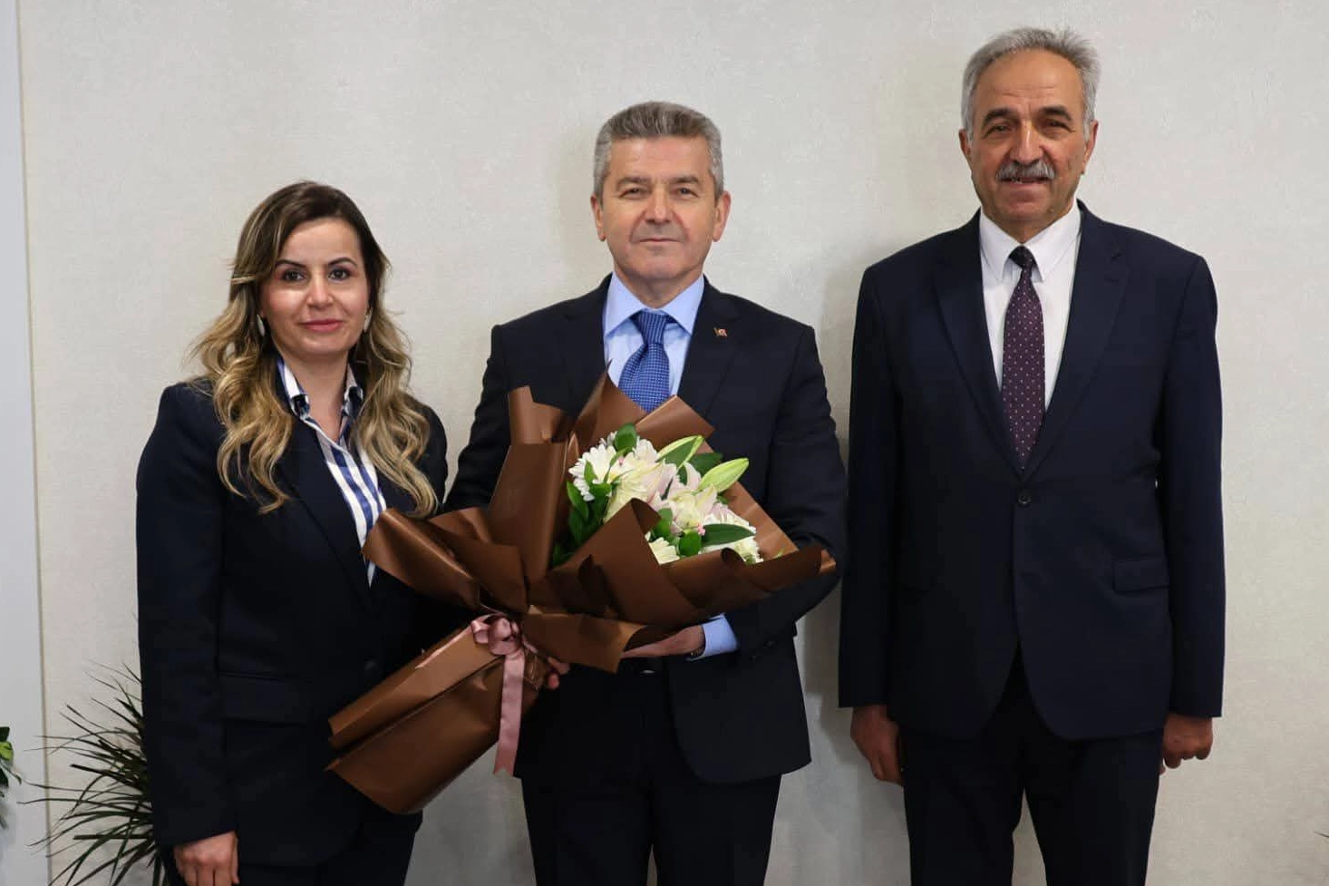 Artvin Valisi Ergün'den Genel Sekreter Boz'a Stratejik Ziyaret