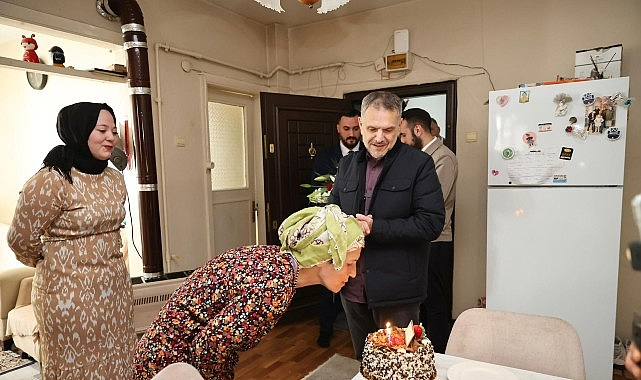 Bayrampaşa'da Kanseri Yenen Vatandaşa Başkan Vekilinden Sürpriz Ziyaret