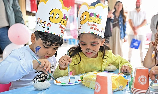 Antalya'da 23 Nisan Coşkusu: 500 Minik Satranççı ve Renkli Festival