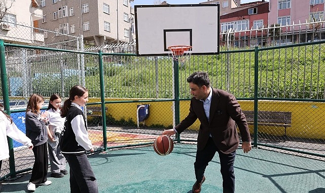 Bağcılar'da 35 Noktada Mini Spor Sahaları: Çocuklar ve Gençler İçin Dev Yatırım