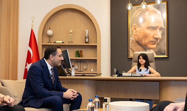 Balçova'da 23 Nisan'da Başkanlık Koltuğu Çocuklara Emanet Edildi