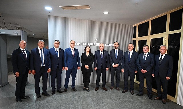 Kuşadası Şoförler Odası Başkanı Turan, Başkan Çerçioğlu'nu Ziyaret Etti