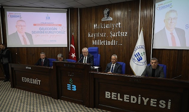 Edremit Belediye Başkanı Ertaş 2 Yıllık Performansını Açıkladı: Projeler ve Denetimler Masaya Yatırıldı