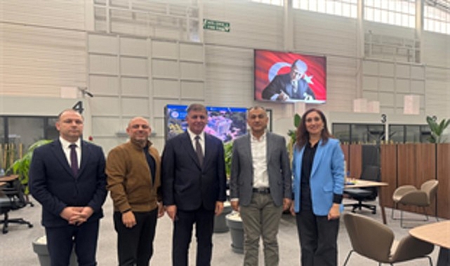 Karşıyaka Stadı İçin 250 Milyon TL Ödenek: Başkan Tugay Projeyi Hızlandırdı