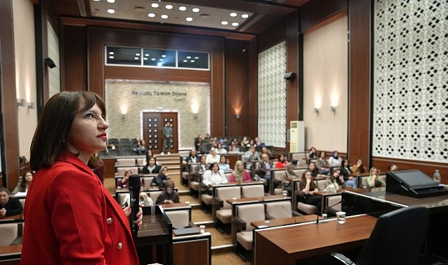 Keçiören Belediyesi'nden Personeline Kadın Sağlığı Semineri: Üreme Bilinci Artırılıyor