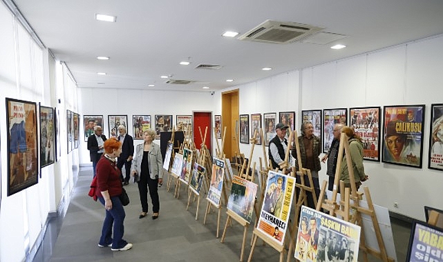 Antalya'da Yeşilçam Rüzgarı: Film Afişleri Sergisi Açıldı