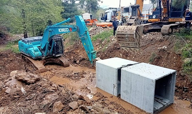 Antalya'da 60 Yıllık Köprü Yıkılıyor: 23 Mahalle İçin Yeni Geçiş