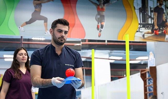 Antalya Büyükşehir Belediyesi Parkinson Hastalarına Özel Eğitim Düzenledi