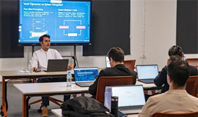 İzmir Büyükşehir'den 165 yöneticiye yapay zeka eğitimi