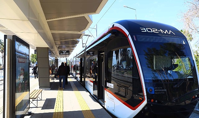 Antalya'da 1 Mayıs'ta Toplu Ulaşım Ücretsiz: Nostalji Tramvayı ve Raylı Sistem Dahil