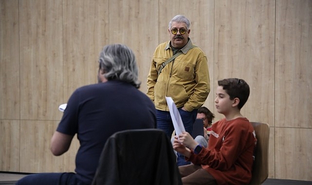 Kocaelispor'un 60 Yıllık Tarihi Tiyatro Sahnesinde: Dünyada İkinci Örnek