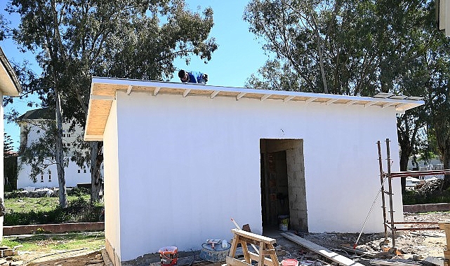 Kemer'de Sosyal Belediyecilik Hamlesi: Çamyuva'ya Deniz Kafe Geliyor