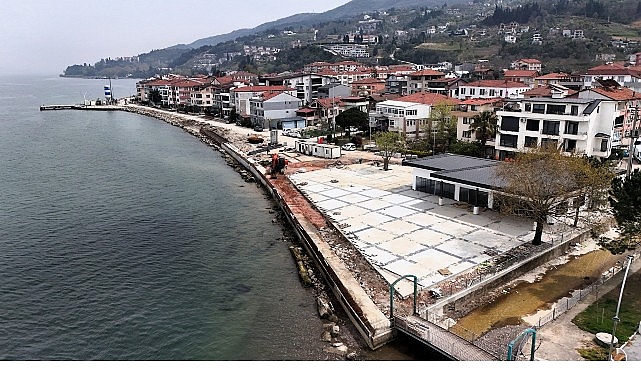 Ulaşlı Sahili'nde 550 Metrelik Dalgakıran: Deniz Taşkınları Tarihe Karışıyor