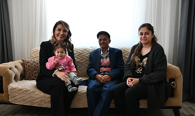 Malkara Belediye Başkanı, 8 Nisan Dünya Romanlar Günü'nde Vatandaşları Ziyaret Etti