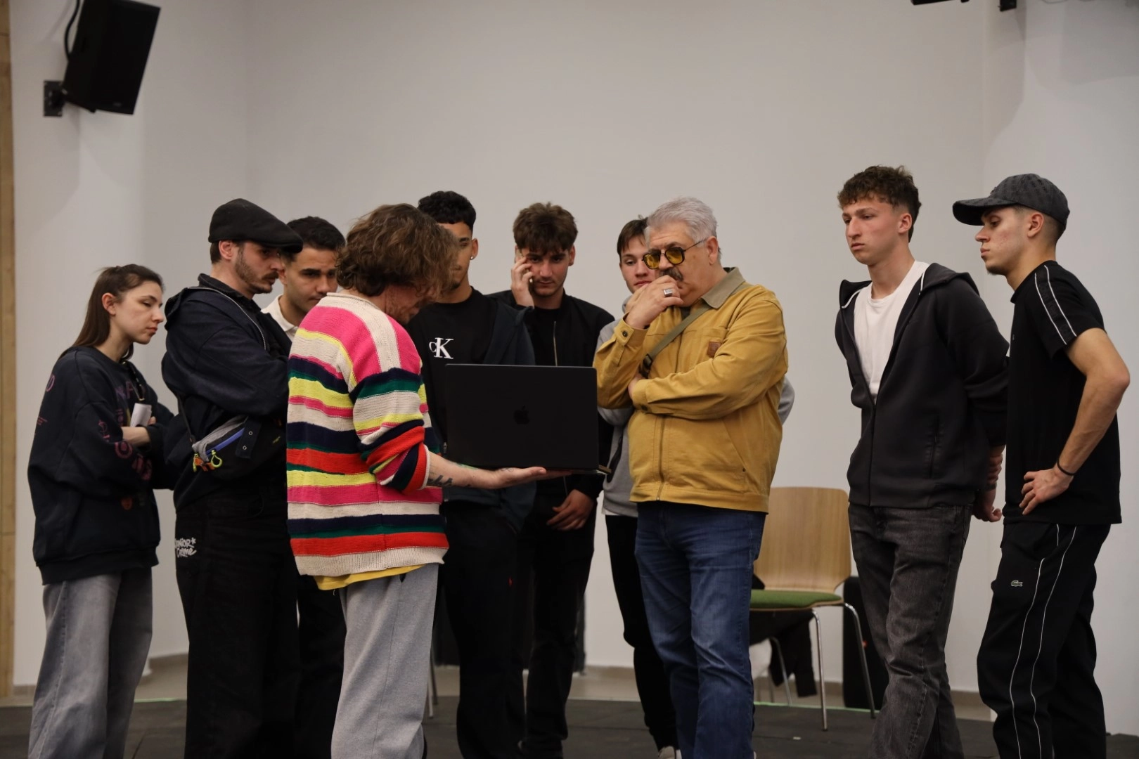 Kocaelispor'un 60 Yıllık Tarihi Tiyatro Sahnesinde: 'Efsane Forma' Oyunu