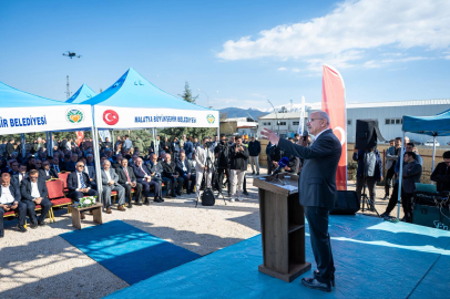 Malatya'da Deprem Sonrası İlk Cami Temeli Atıldı: 172 Cami Yıkıldı