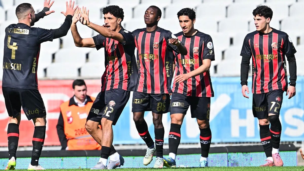 Karagümrük 2-1 ile Rizespor'u Devirdi: Kümede Kalma Mücadelesinde Kritik 3 Puan