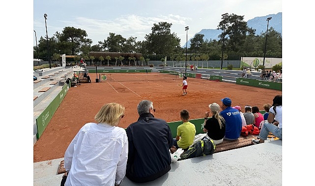 Kemer'de 500 Genç Tenisçi Yarışıyor: Turkish Bowl 2026 Başladı