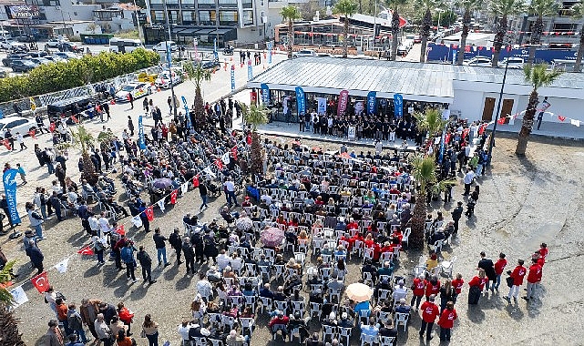 Güzelbahçe'de Güzbel Marin Açıldı: 105 Genç İstihdam Edildi