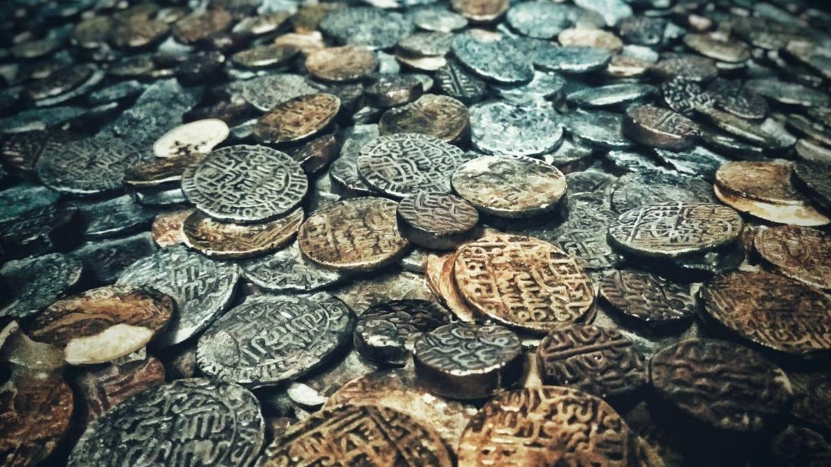 Viyana'da Tesisatçı Bodrumda 2,4 Milyon Dolarlık Mozart Altınları Buldu