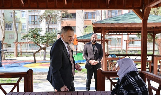 Bayrampaşa'da Yeşil Dönüşüm: Sabri Akpınar Parkı'na 20 Yeni Ağaç