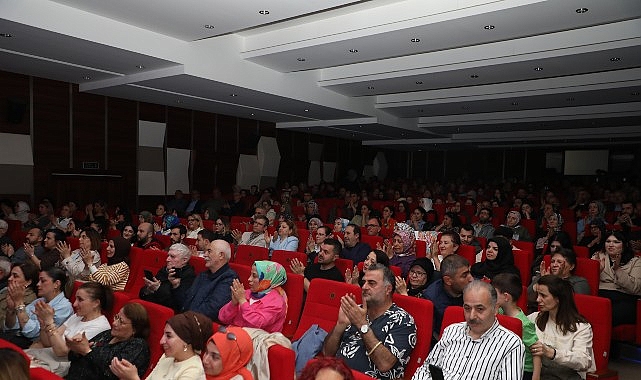 İnegöl Belediyesi THM Korosu, Anadolu Bozlaklarıyla Unutulmaz Bir Gece Yaşattı