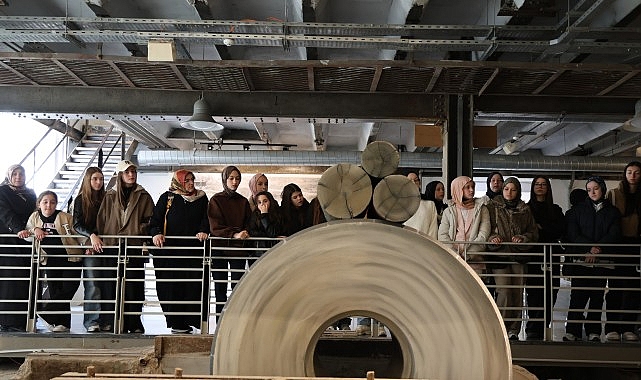 82 İskeçeli Genç Kocaeli'yi Keşfetti: Kültür ve Bilimle Buluştular