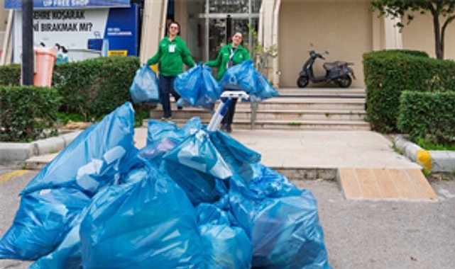 İzmir'de 2 Yılda Çevre Devrimi: 2.450 Ton Atık Geri Kazandırıldı