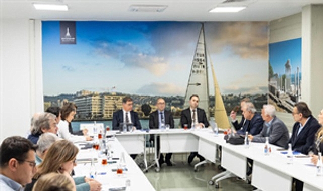 İzmir'in 8.500 Yıllık Tarihi Mirası İçin Arkeoloji Kurulu İlk Toplantısını Yaptı