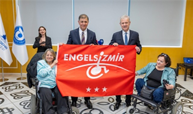 İzmir Ticaret Odası 3 Yıldızlı Kırmızı Bayrak Aldı: 98. Kurum Oldu