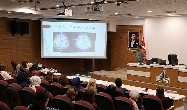 Kartepe Belediyesi Personeline Kapsamlı Sağlık Semineri: Kanser, Ruh Sağlığı ve Kronik Hastalıklar Masaya Yatırıldı
