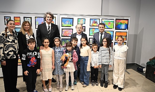 Kartepe'de Minik Ellerden 550 Eserlik Sanat Şöleni Sergilendi