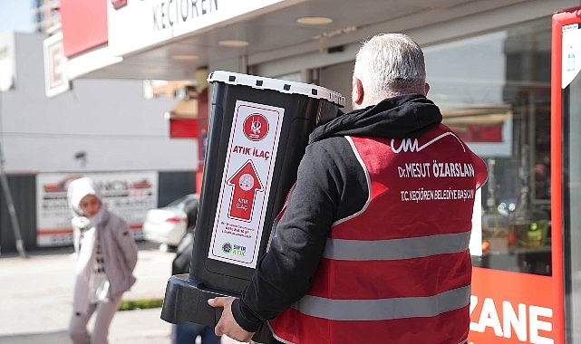 Keçiören'de Atık İlaçlar Eczanelerde Toplanıyor, Muhtarlıklara Ecza Dolabı