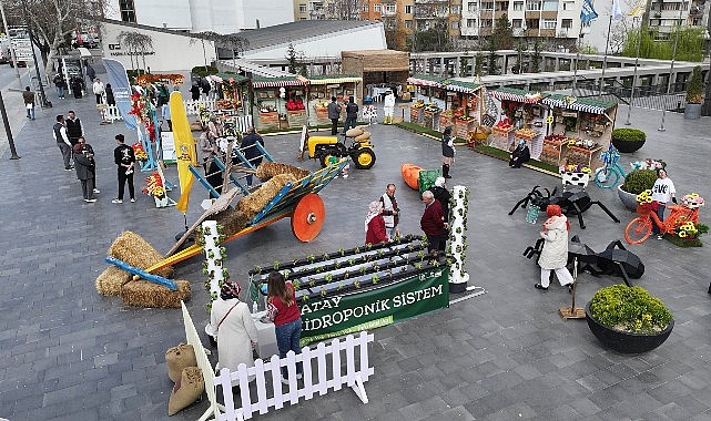 Konya'da Tarım Haftası Stantları Yoğun İlgi Görüyor: 6 Noktada Özel Tasarım
