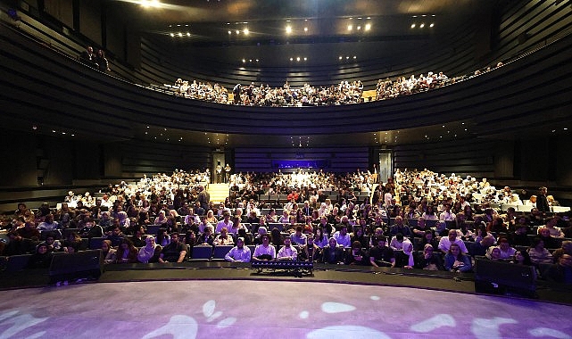 Konya'da İlk Kez: 'Kafesten Bir Kuş Uçtu' Tiyatro Oyunu Seyirciyle Buluştu
