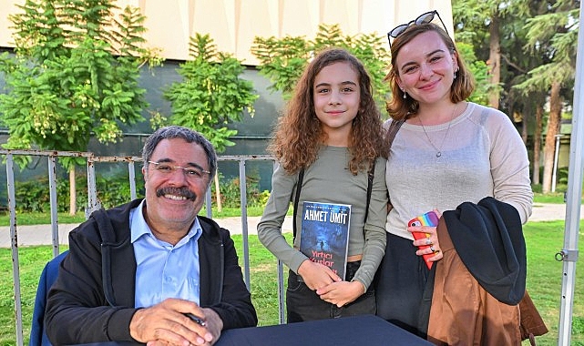 İZKİTAP 7. İzmir Kitap Fuarı 17 Nisan'da Başlıyor: 400 Yazar 10 Gün Boyunca Kültürpark'ta