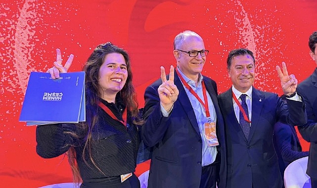 Çeşme Belediye Başkanı Denizli, Barselona'da Hanem Çeşme Modelini Dünya Liderlerine Anlattı