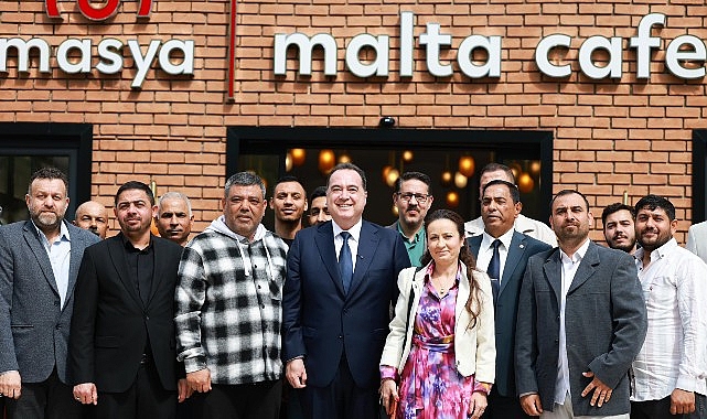 Manisa'da Dünya Romanlar Günü Kutlaması: Başkan Dutlulu 'Pozitif Ayrımcılık' Sözü Verdi