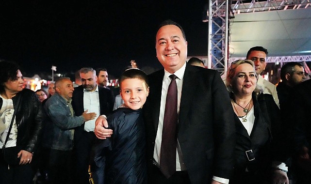 Manisa'da 486 Yıllık Mesir Coşkusu: Kortej ve Dünya Danslarıyla Başladı