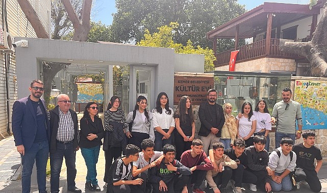 Beldibi Ortaokulu Öğrencileri Kemer Kültür Evi'ni Ziyaret Etti