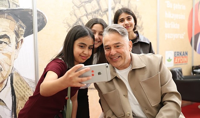 Osmangazi Belediyesi, Kitap Fuarı'nda Çocukları Özgür Özgülgün ile Buluşturdu